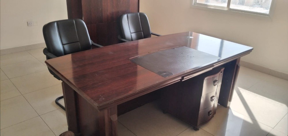 used furniture buying scaling - 5