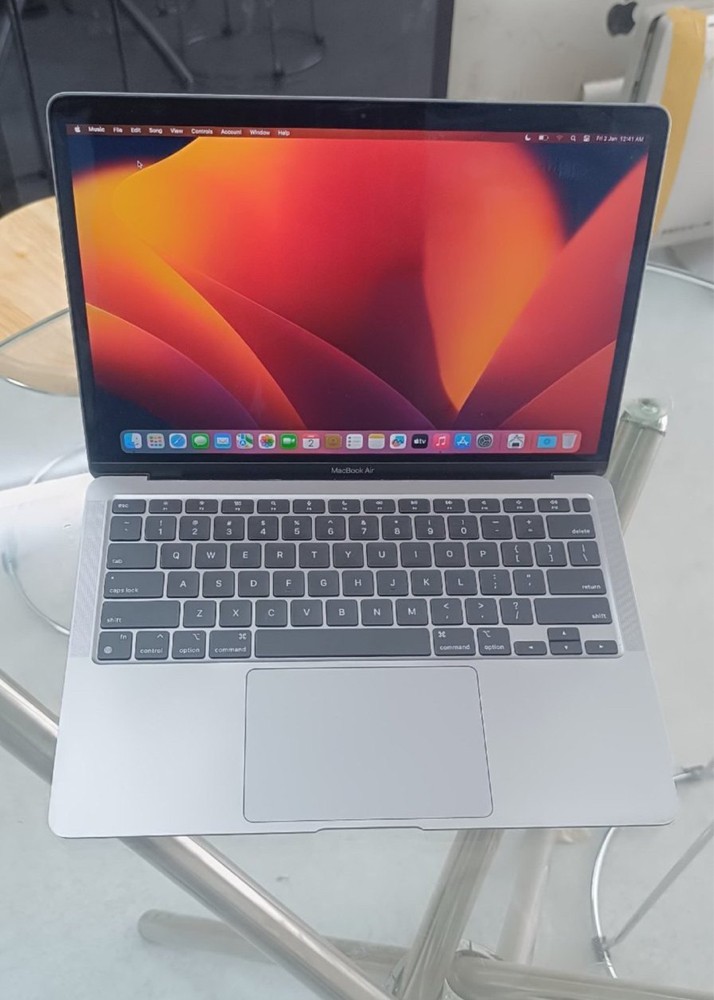 Macbook Air M1 8 GB Ram 256 GB - 1