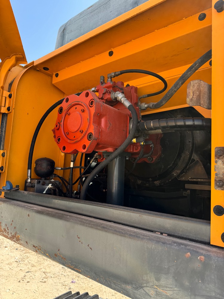 Hyundai excavator - 8