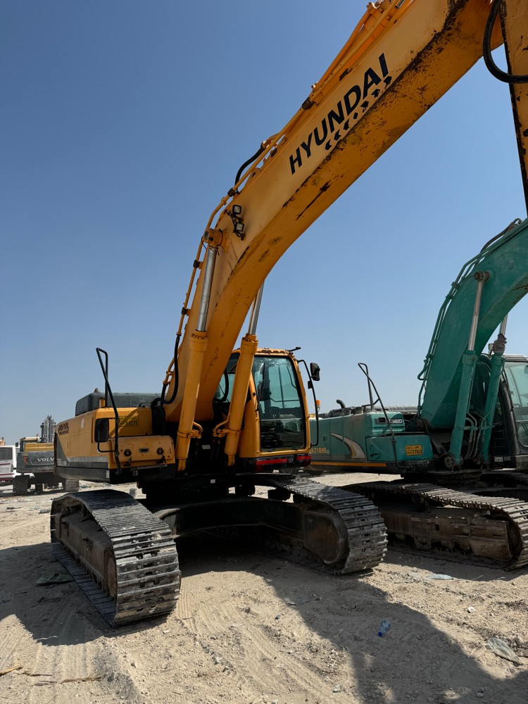 Hyundai excavator - 9