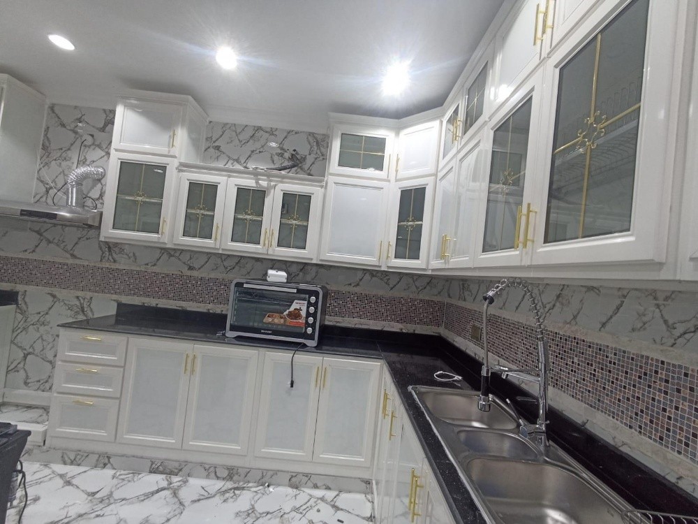 Aluminum Glass work and repairs . - 9