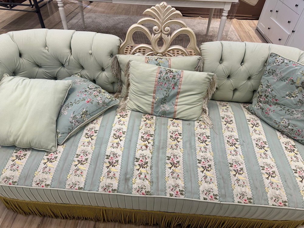 sofas - 1