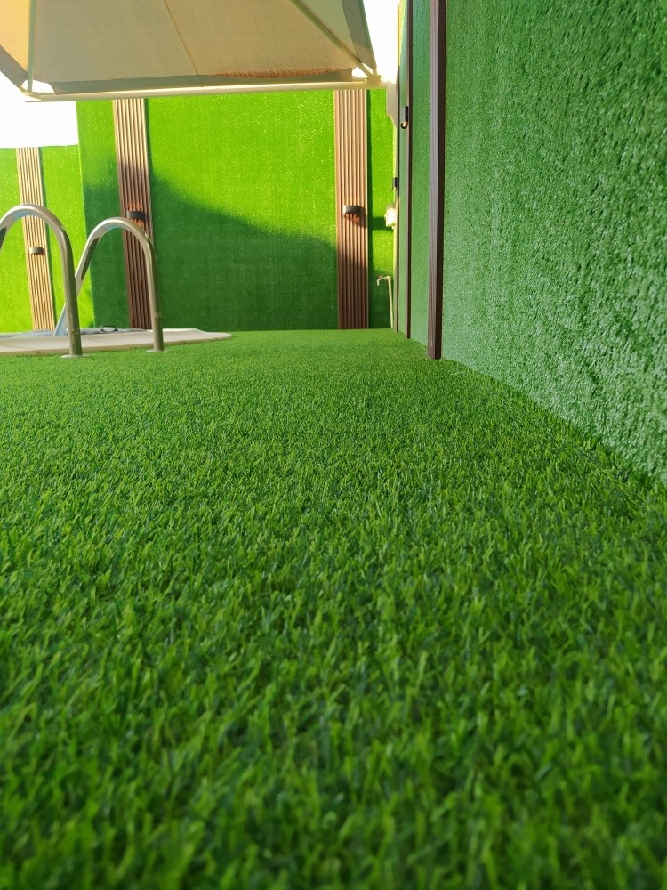 العشب الأخضر - 3