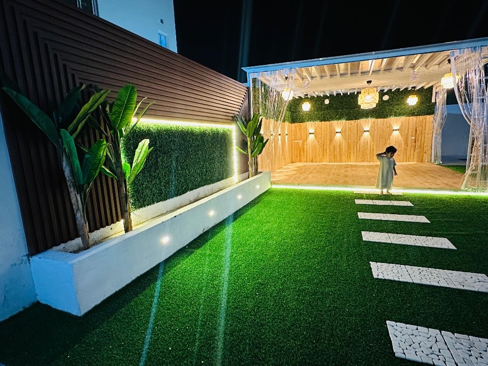 Outdoor Decor - 6