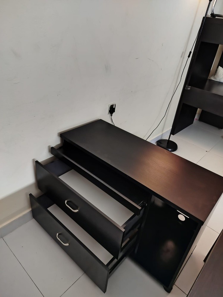 office furniture - 5