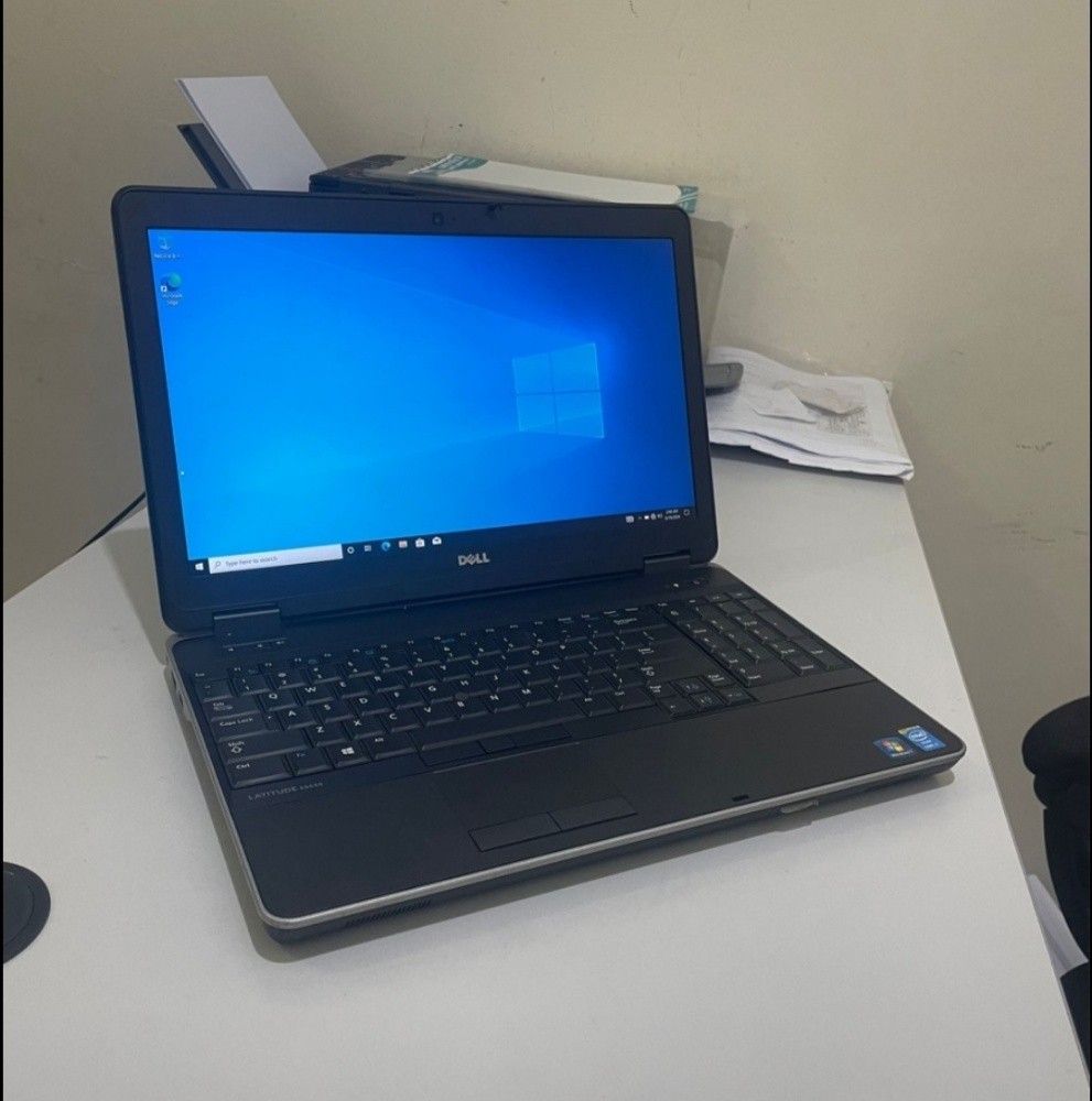Dell laptop - 1