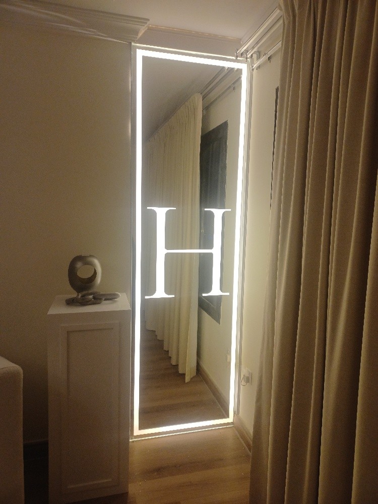 دريسن روم وطاولات وتسريحه ومرايات - 10