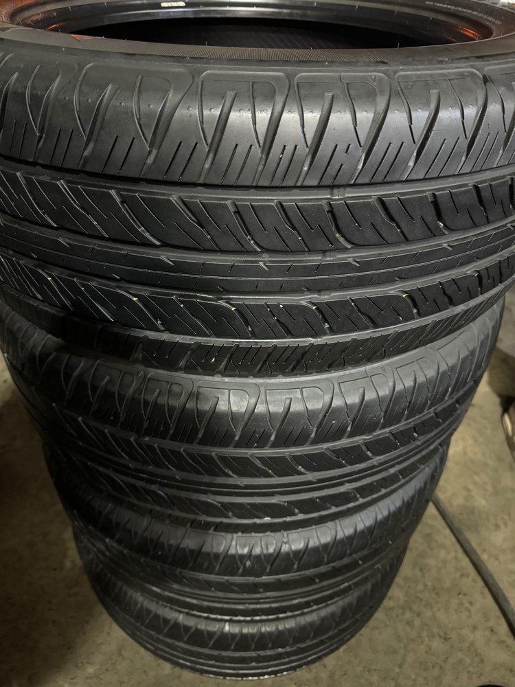285/50/20”Dunlop Tyre - 3
