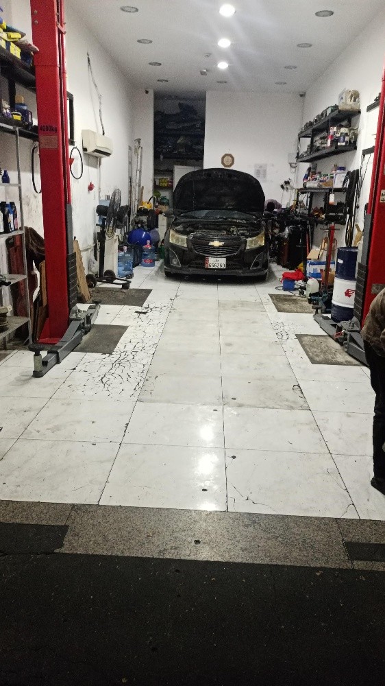 glass replacement painting pickup - 1