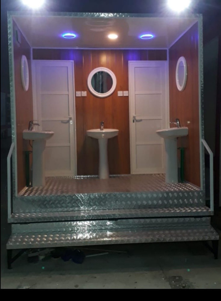 Caravan toilet - 1