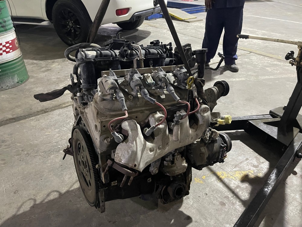 Chevrolet or GMC engine - 3