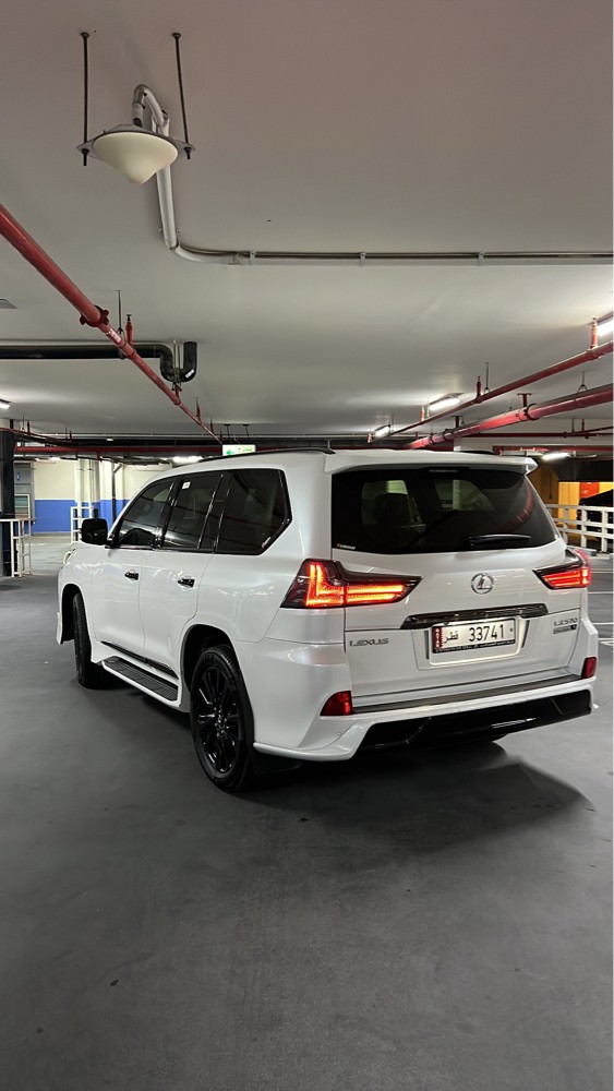 2019 LEXUS LX570  - 4