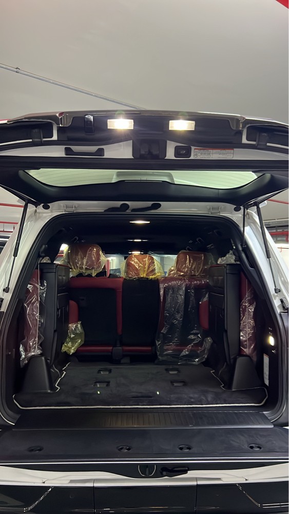 2019 LEXUS LX570  - 7
