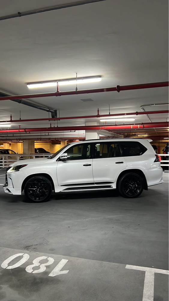2019 LEXUS LX570  - 2