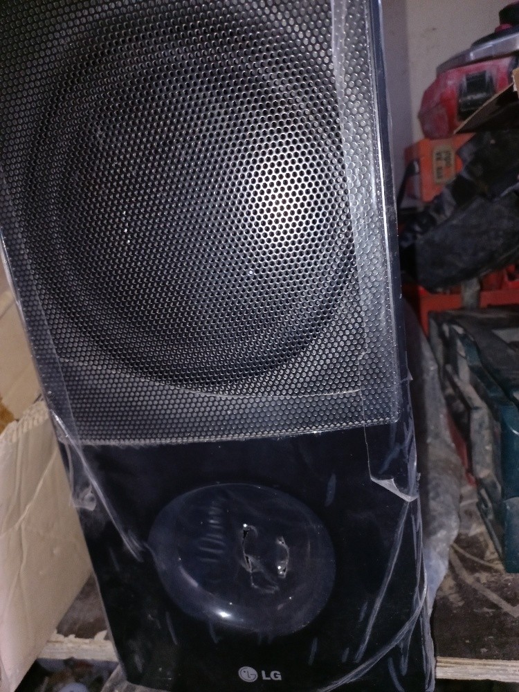sub  lg speaker - 1