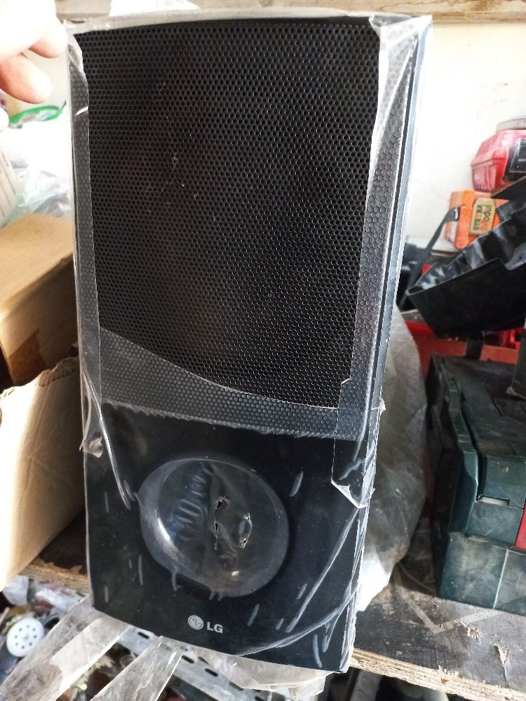 sub  lg speaker - 2