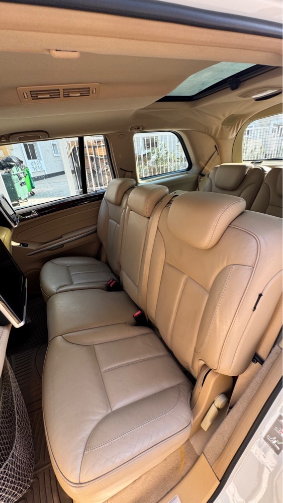 Mercedes GL500 2011 - 13