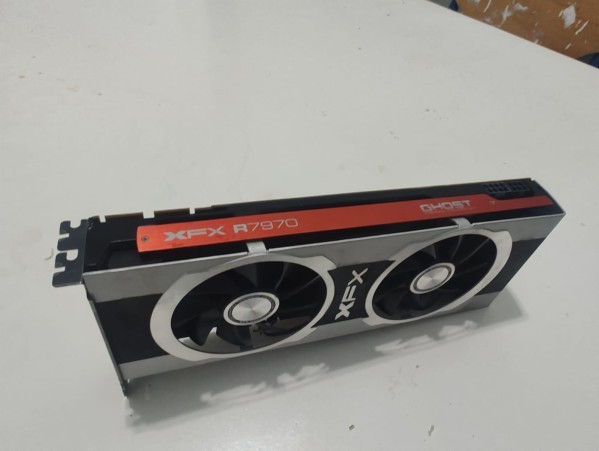 xfx radeon hd 7970 - 1