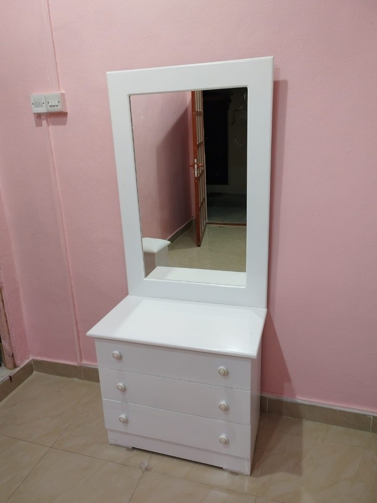 we selling new furniture - 6