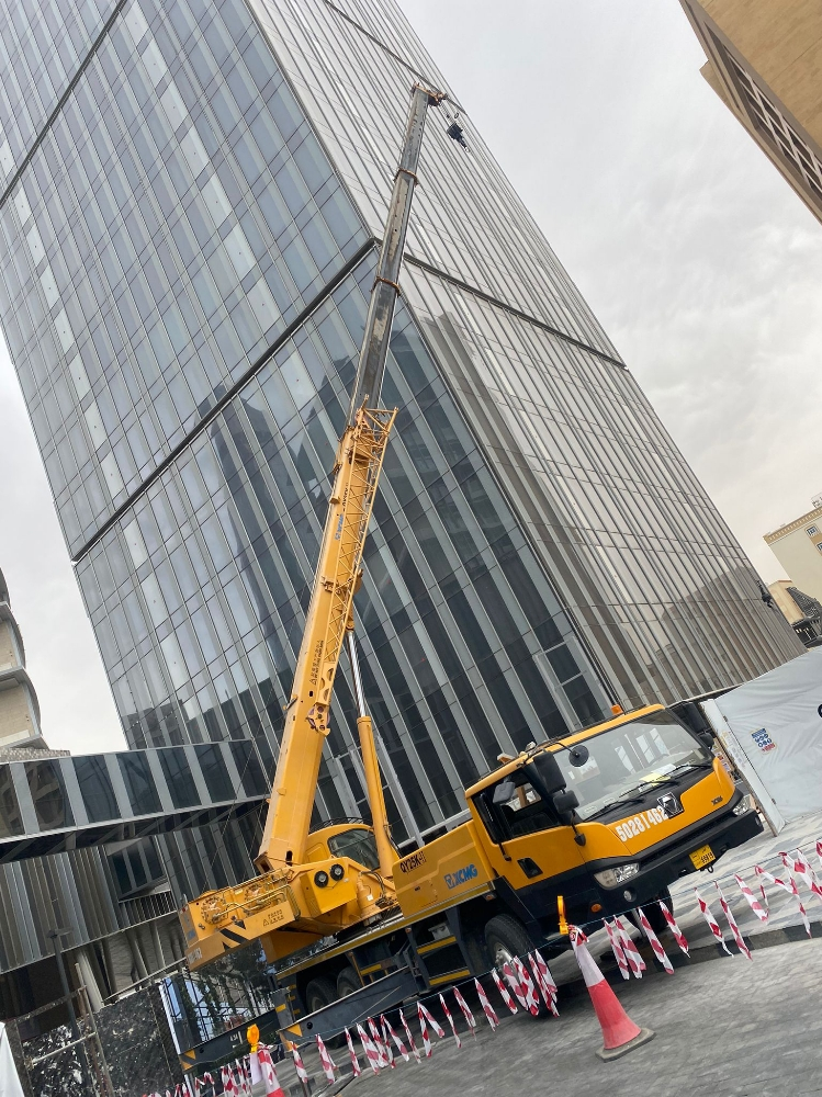 Mobile Crane - 1