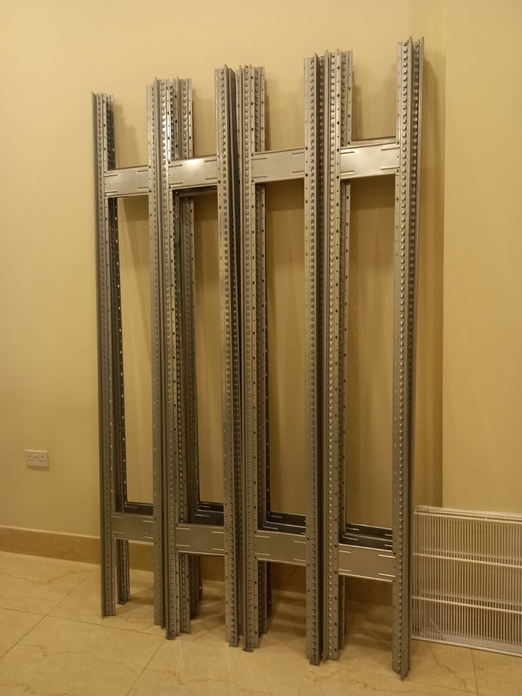 1*2.80 Meters Stand - 1