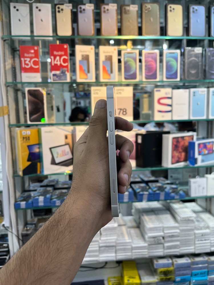 بطارية ايفون 13 128 جيجا 90+ - 4