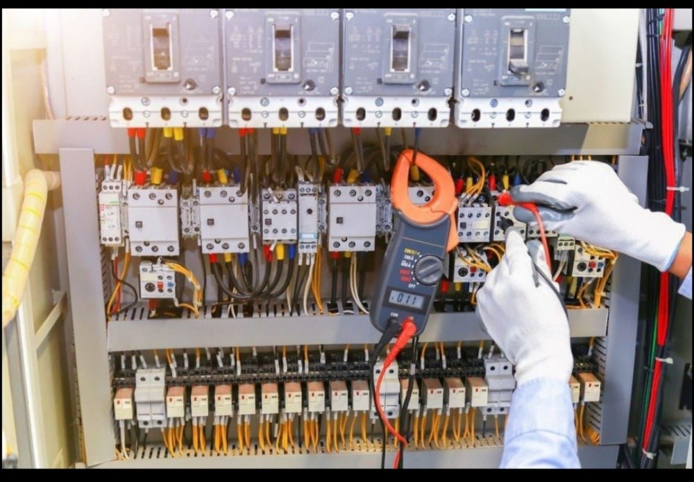 بجميع اعمال خدمات الصيانة للمنازل - 2