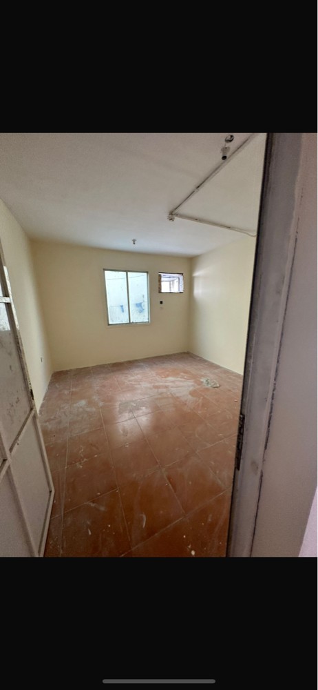 5 rooms in Aba saleel - 2