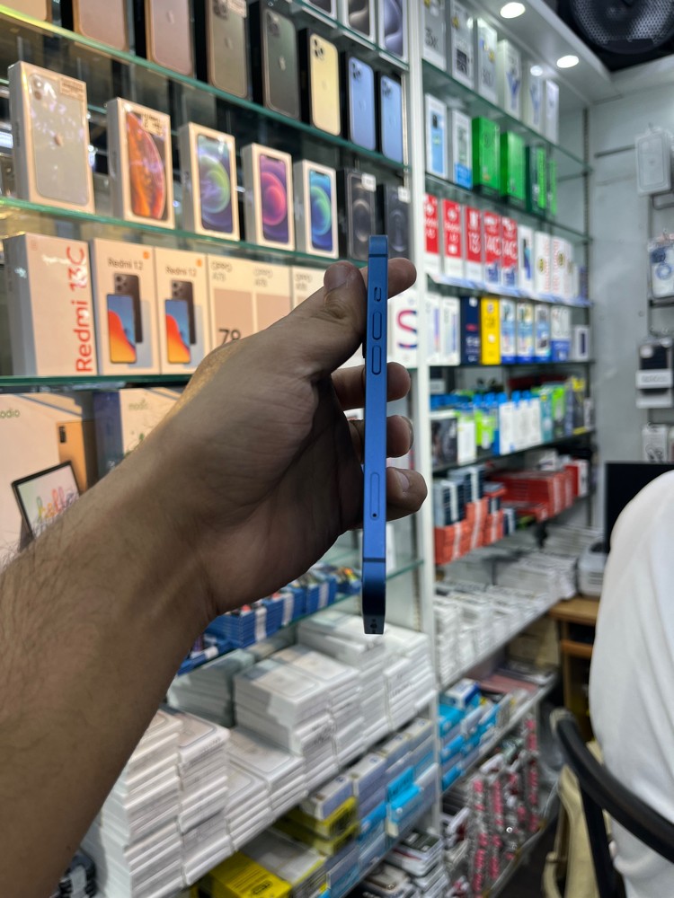 آيفون 13 سعة 128 جيجابايت  - 2