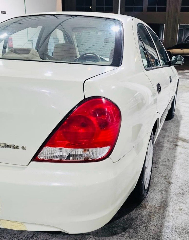 Nissan Sunny - 1