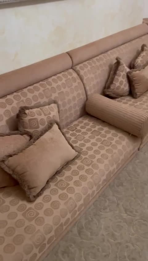 جلسة عربية مع طاولات - 2