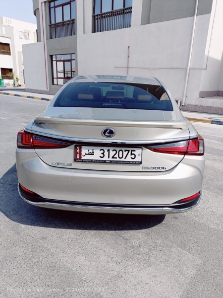 LEXUS ES300H - 8