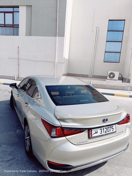 LEXUS ES300H - 4