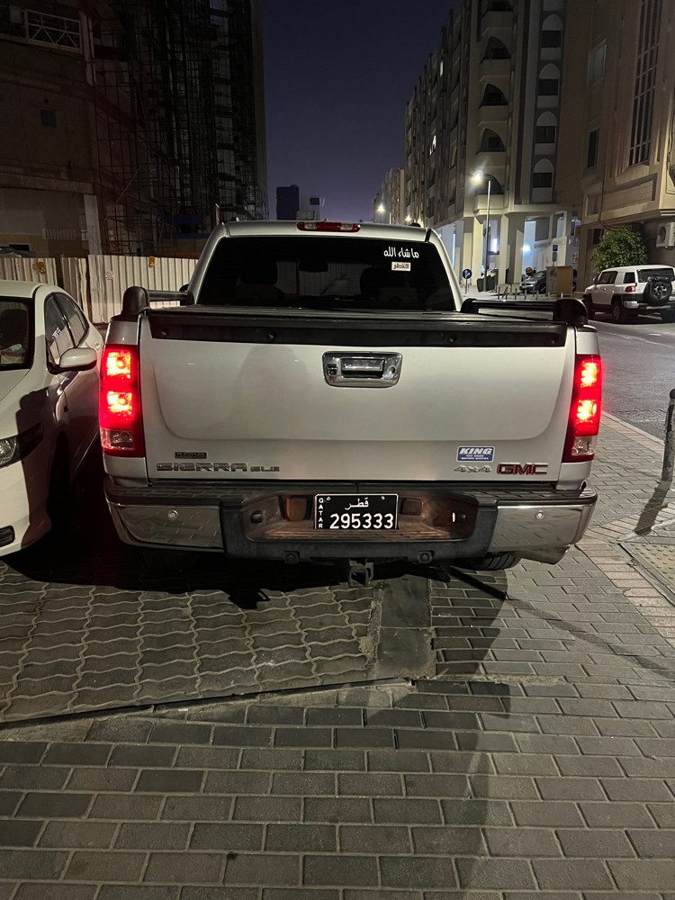 GMC Sierra SLE 4x4 - 5