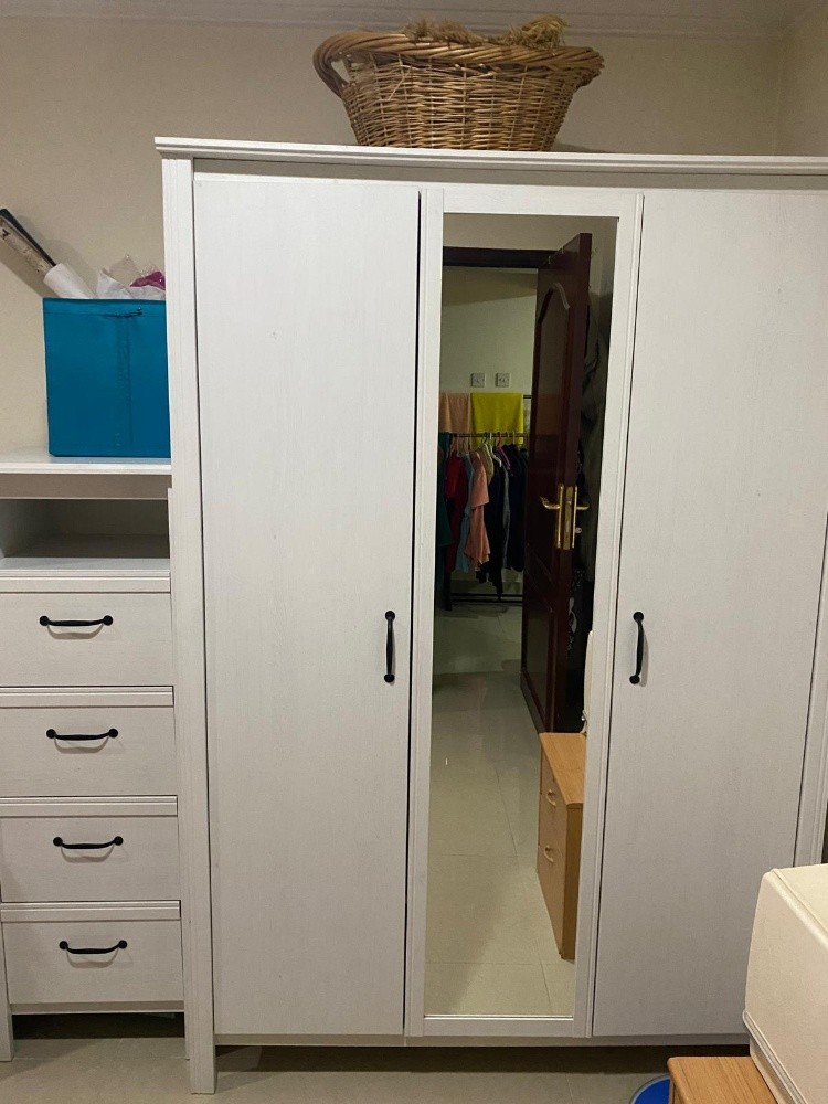 Buying Used Household Furniture - 4