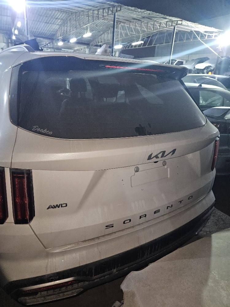 Kia Sorento - 1