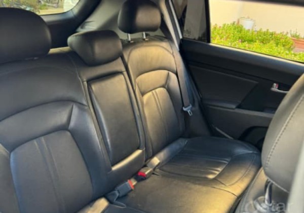 KIA SPORTAGE 2,4 FULL OPTION - 6
