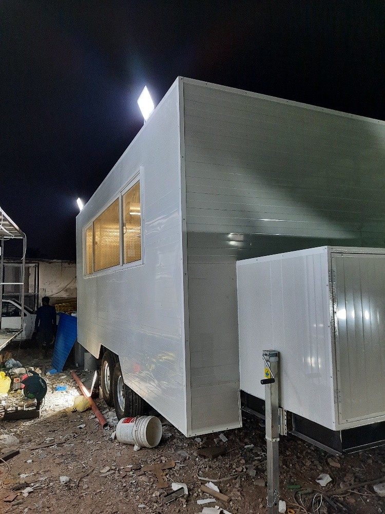 3/6 kitchen with wheels - 3