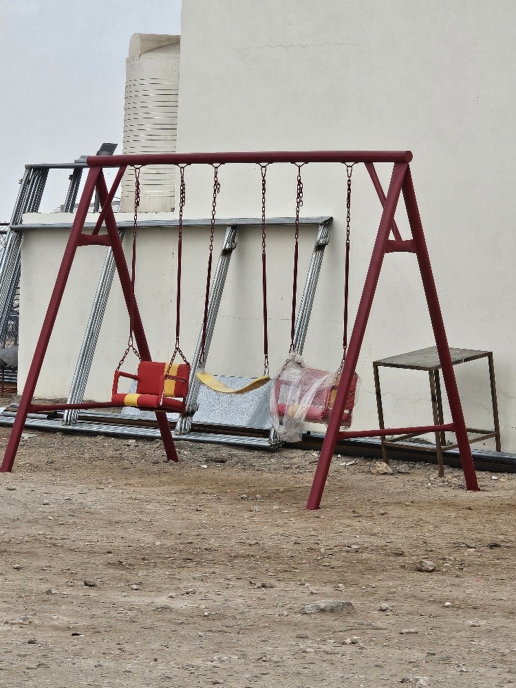 Children's swing - 6