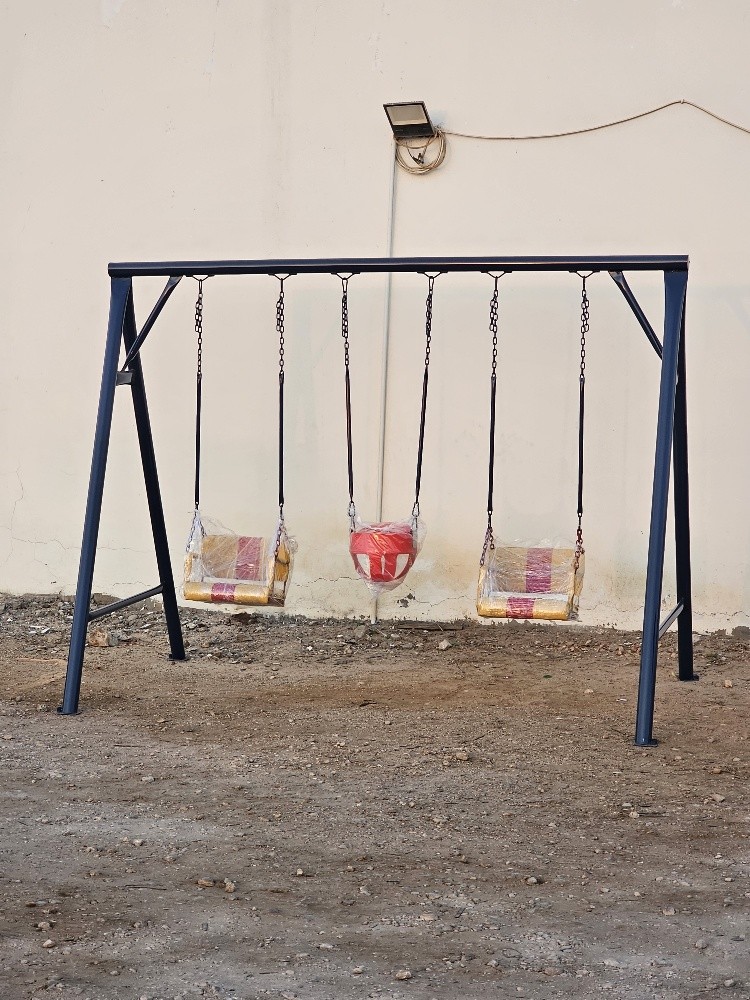 Children's swing - 7