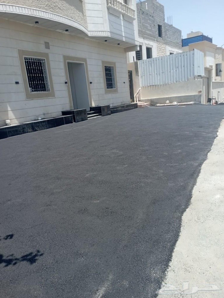 hobAsphalt works on all roads, th - 1