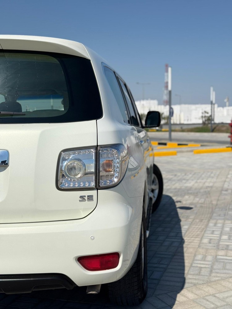 Nissan Patrol  - 5
