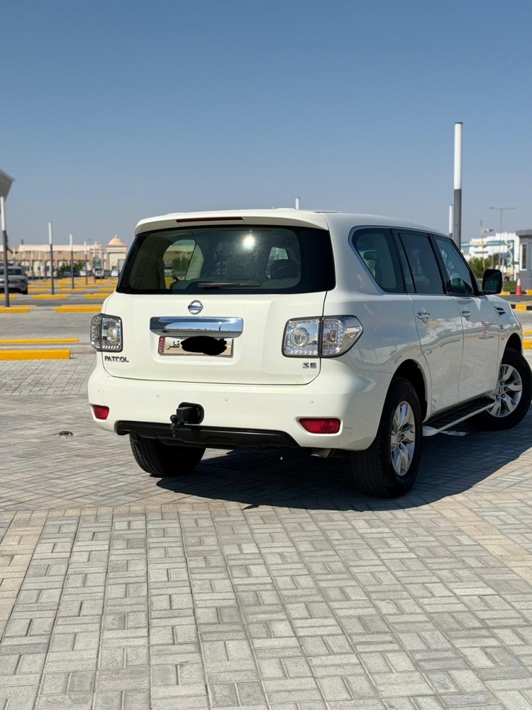Nissan Patrol  - 13
