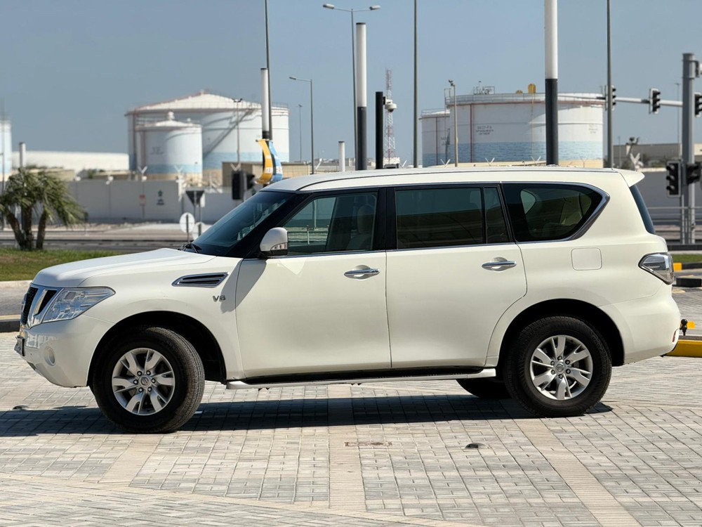 Nissan Patrol  - 4
