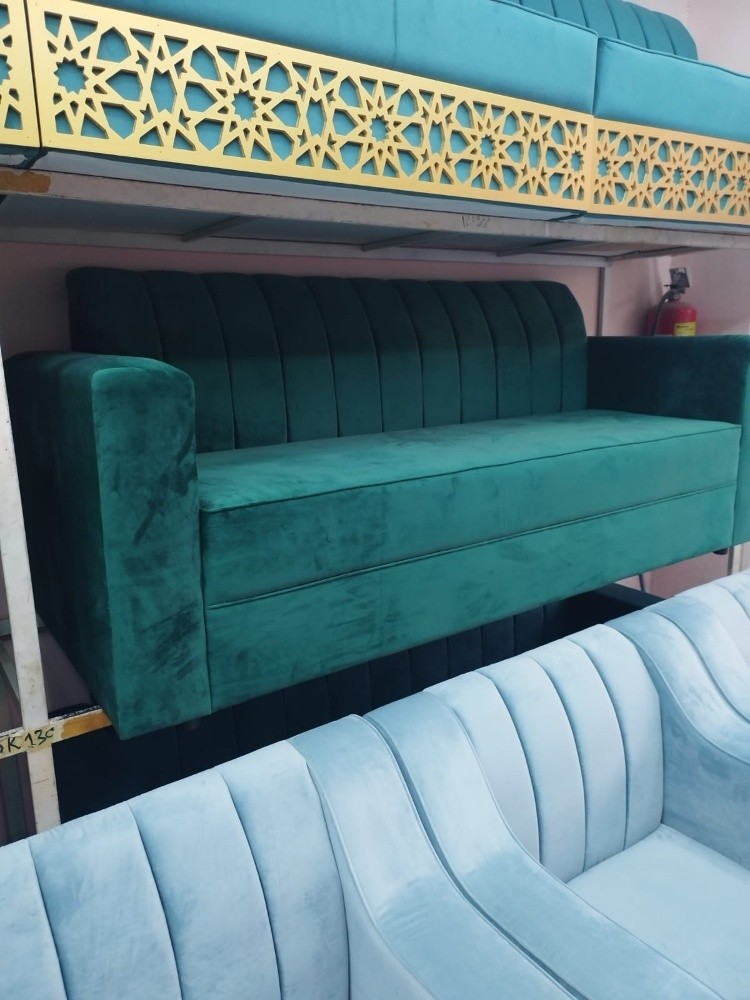 Sofa set selling and making. - 9