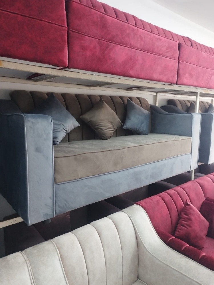 Sofa set selling and making. - 7