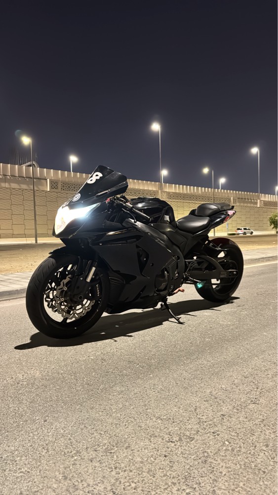 Suzuki 1000 - 1