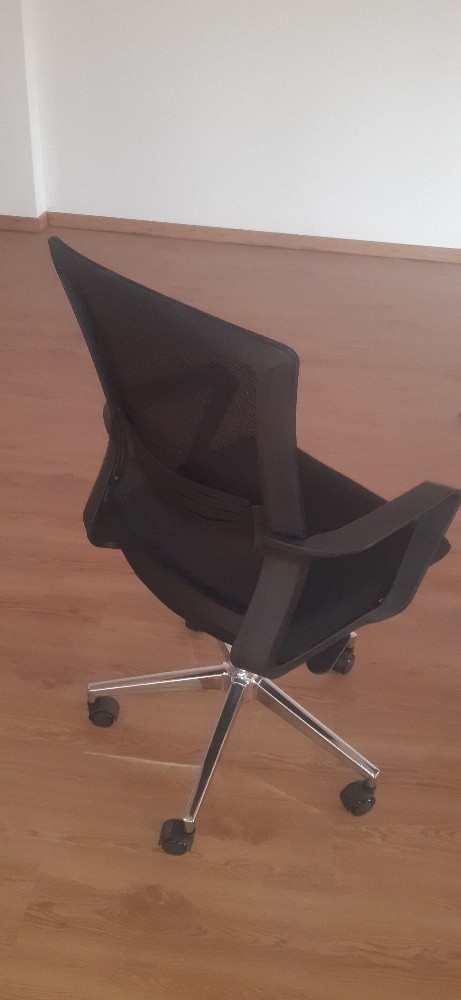 used furniture buying scaling - 6