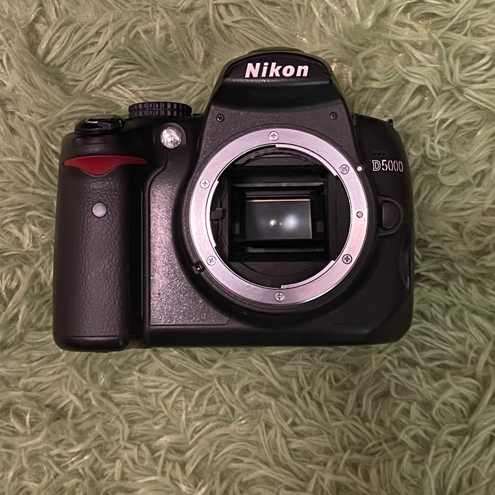 Nikon D5000 - 1
