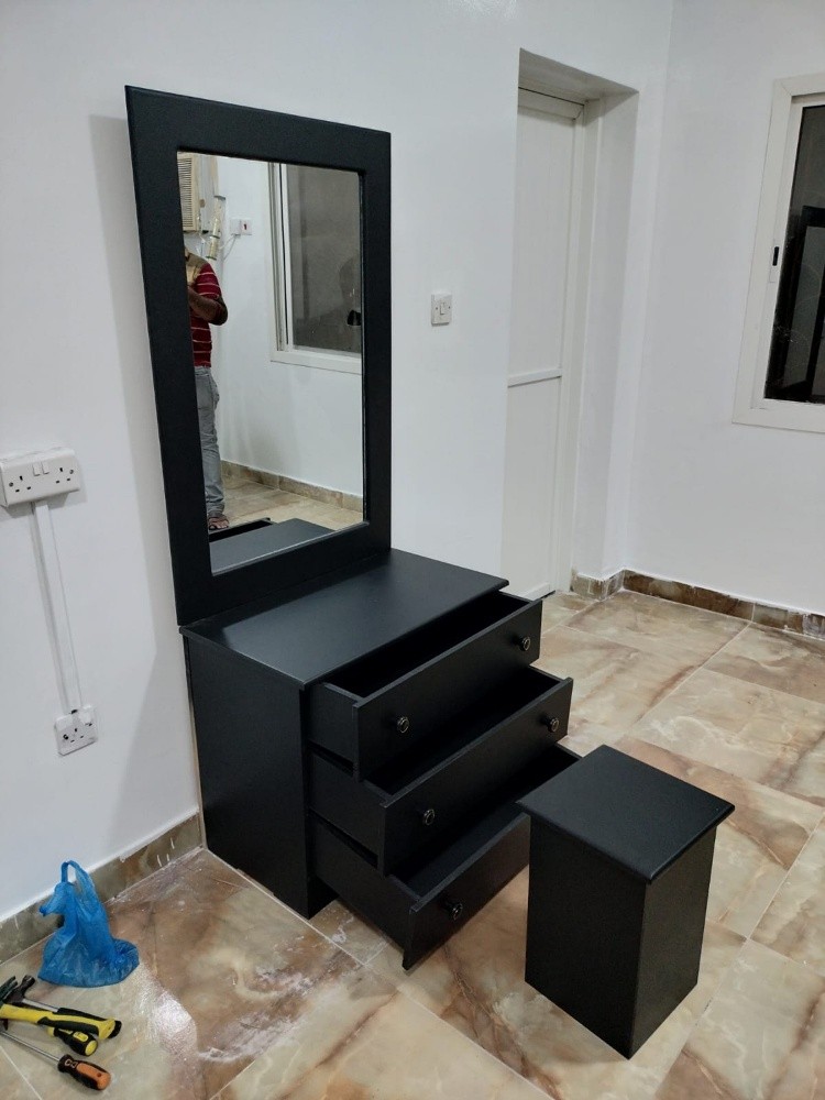 طاولة الزينة - 10